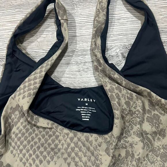 Varley Beige Snake Print Cropped Tank Top Women’s Size M Activewear - Picture 2 of 3